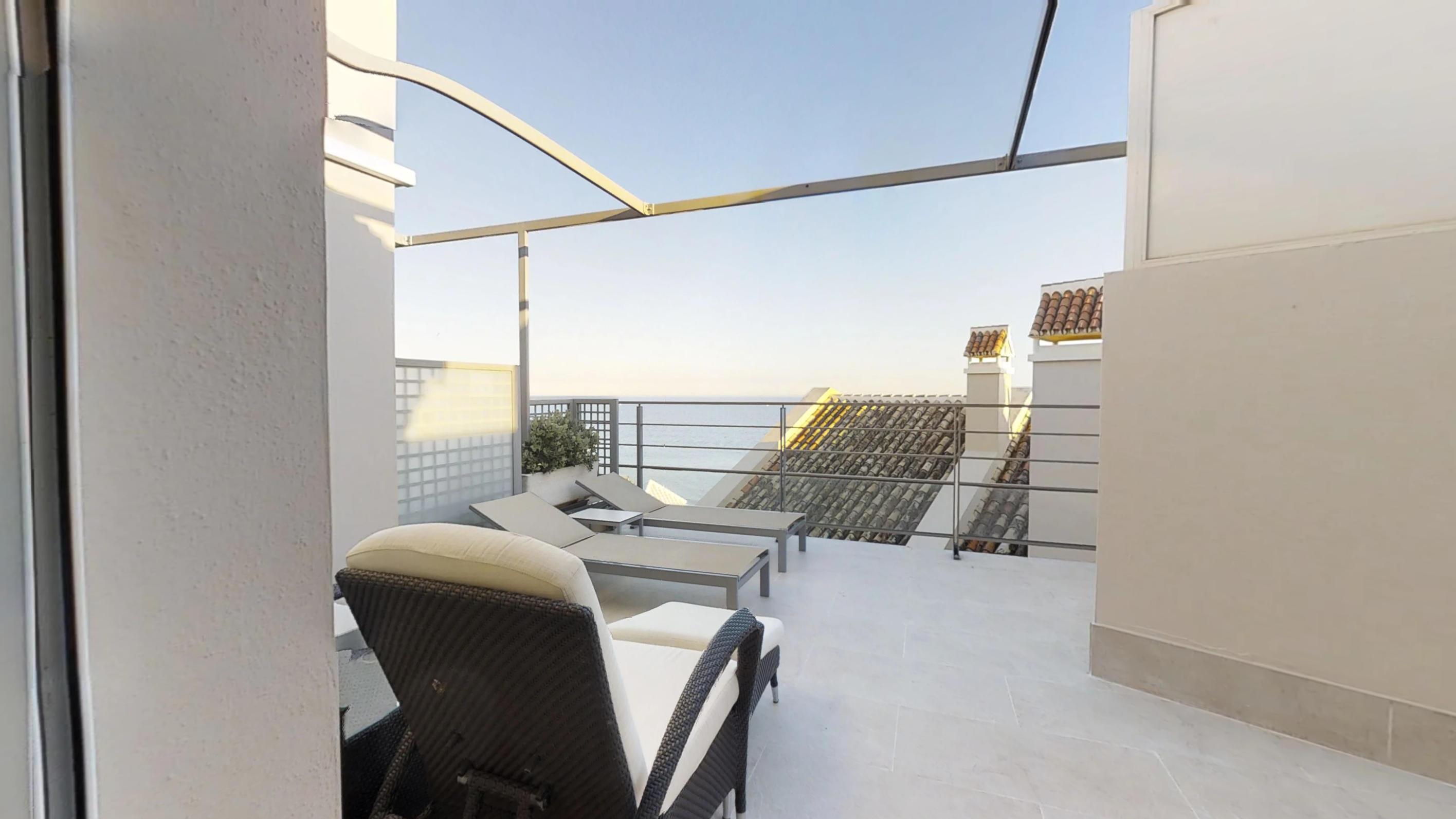 فندق بوتيك وسبا فينسي سيليسيون أليسا بينالماذينا المظهر الخارجي الصورة 3D rendering of a balcony