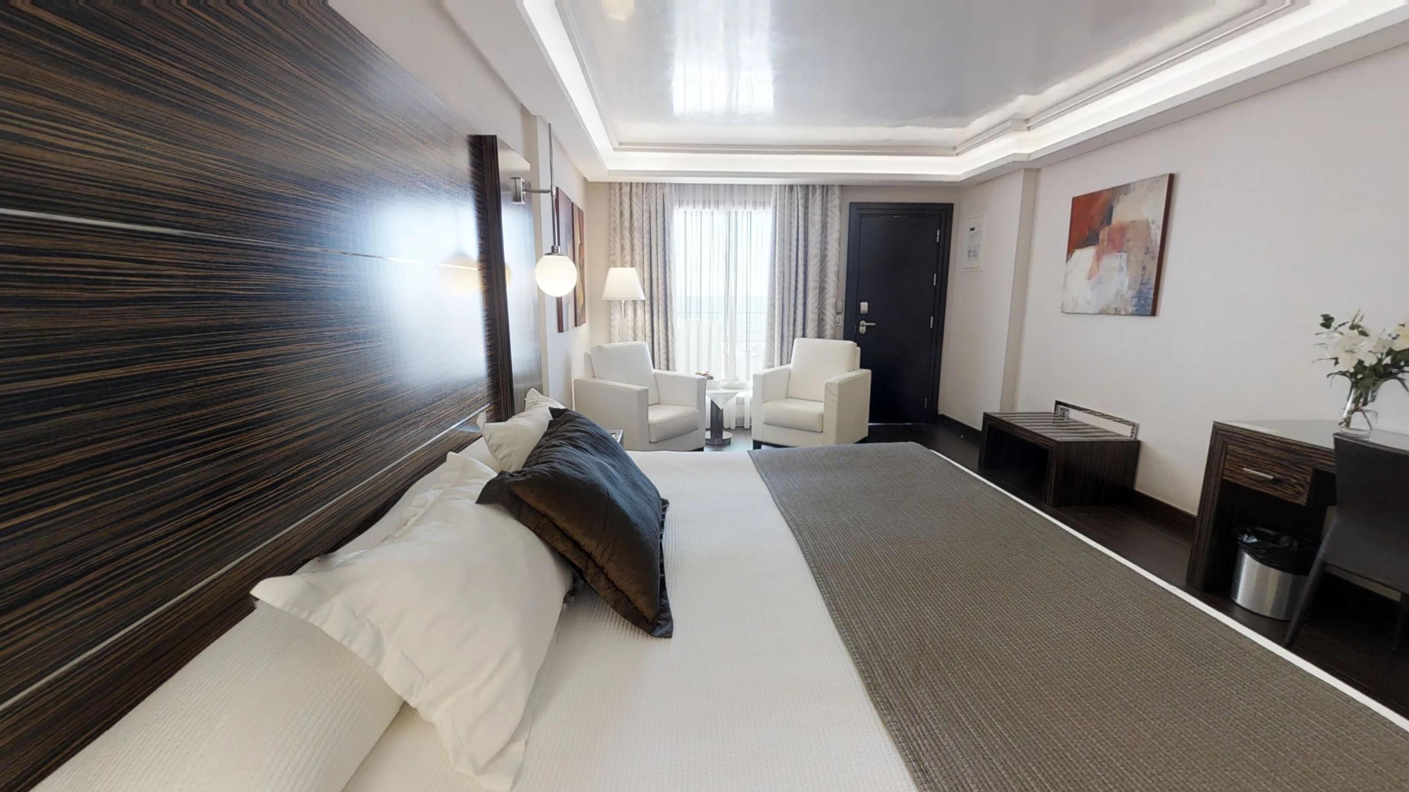 فندق بوتيك وسبا فينسي سيليسيون أليسا بينالماذينا المظهر الخارجي الصورة A room at the hotel