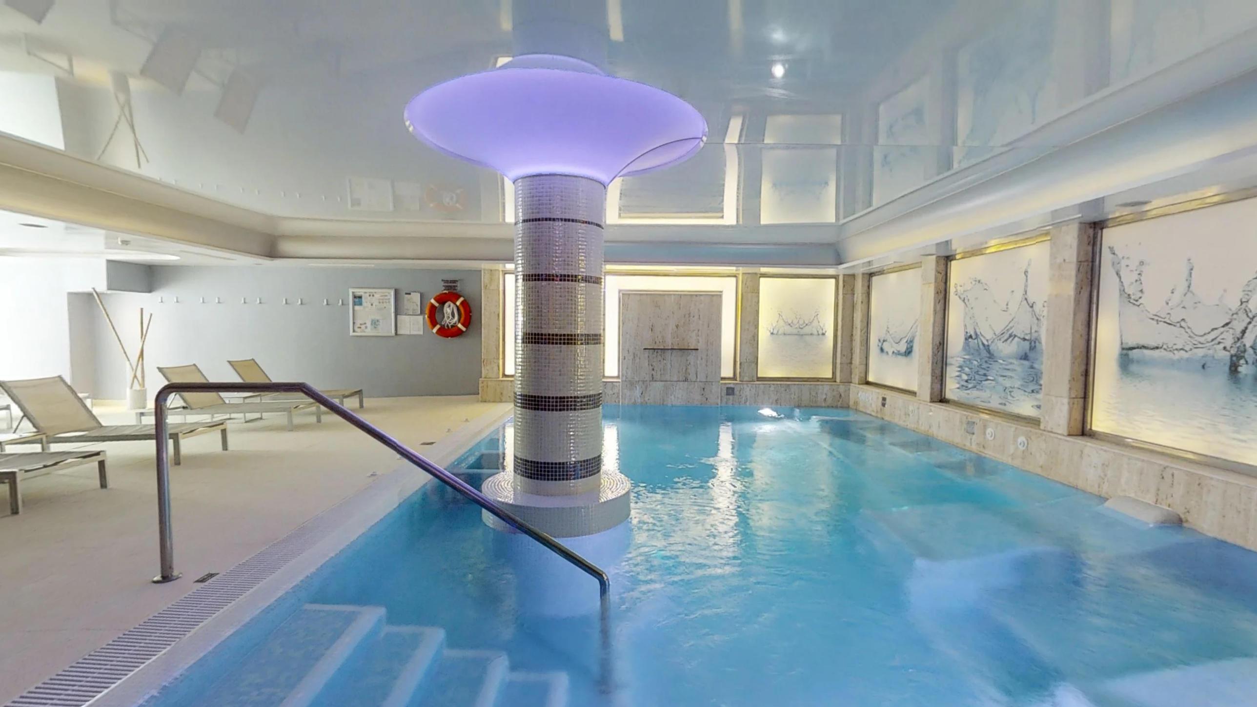 فندق بوتيك وسبا فينسي سيليسيون أليسا بينالماذينا المظهر الخارجي الصورة The swimming pool at the hotel