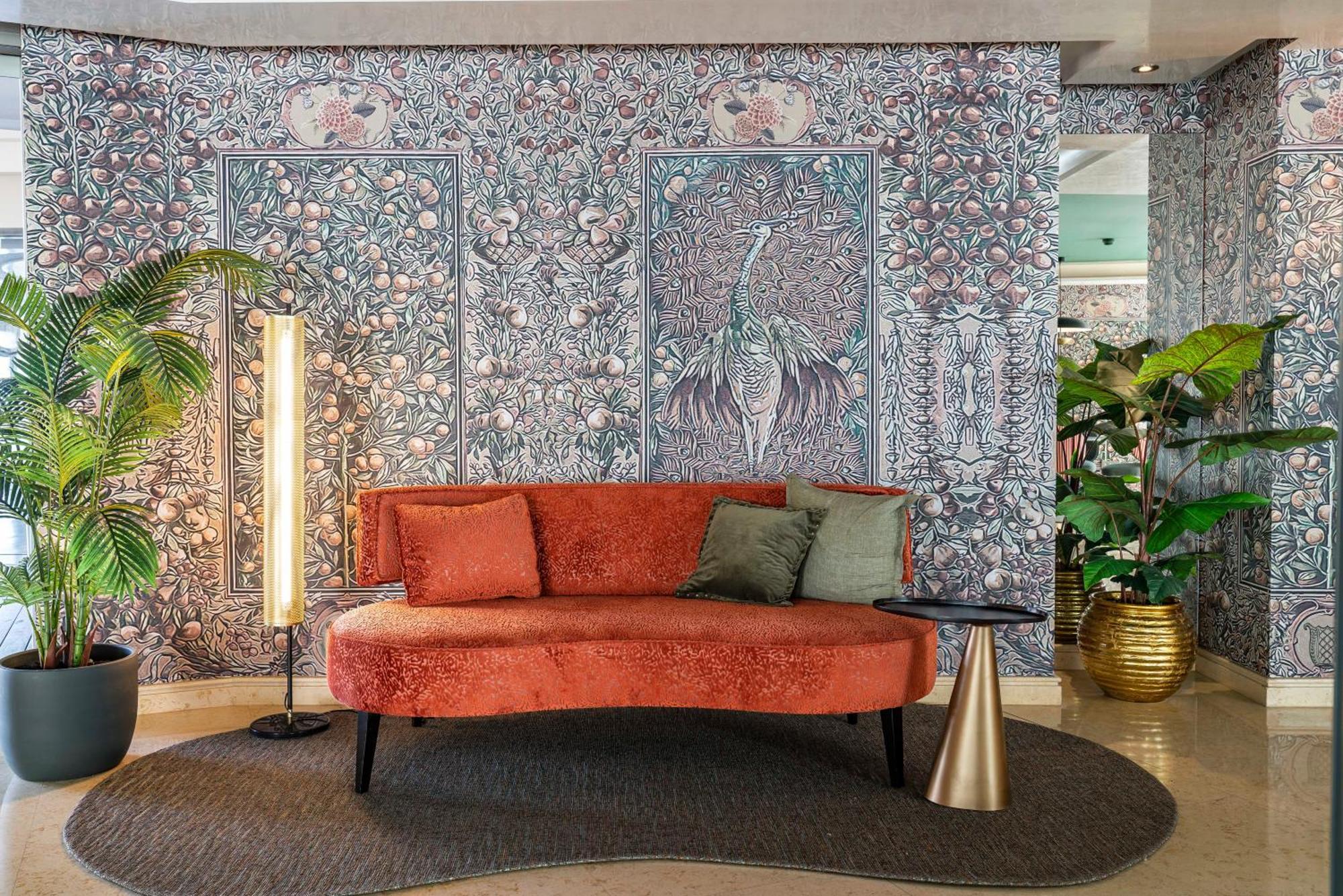 فندق بوتيك وسبا فينسي سيليسيون أليسا بينالماذينا المظهر الخارجي الصورة The lobby of the hotel